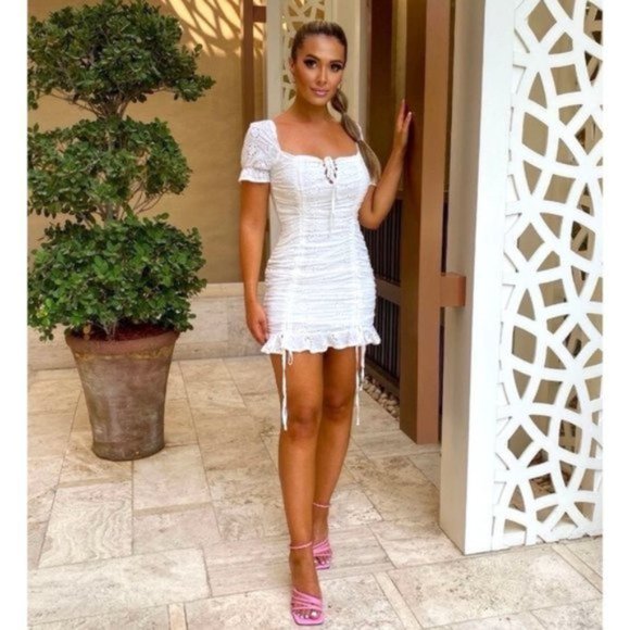 White Broderie Anglaise Lace Short Sleeve Square Neck Ruched Bodycon Mini Dress - Picture 12 of 16